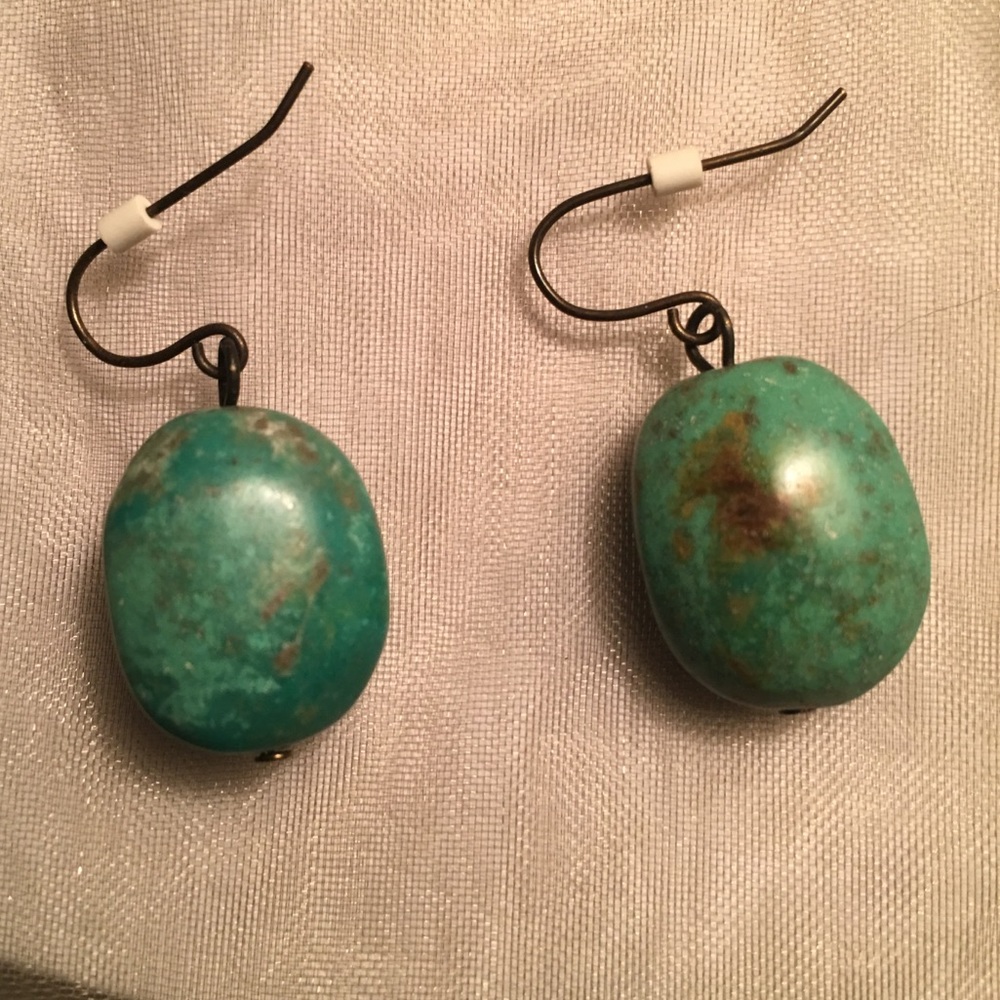 Turquoise Earrings - Basic & Elegant. A must have!